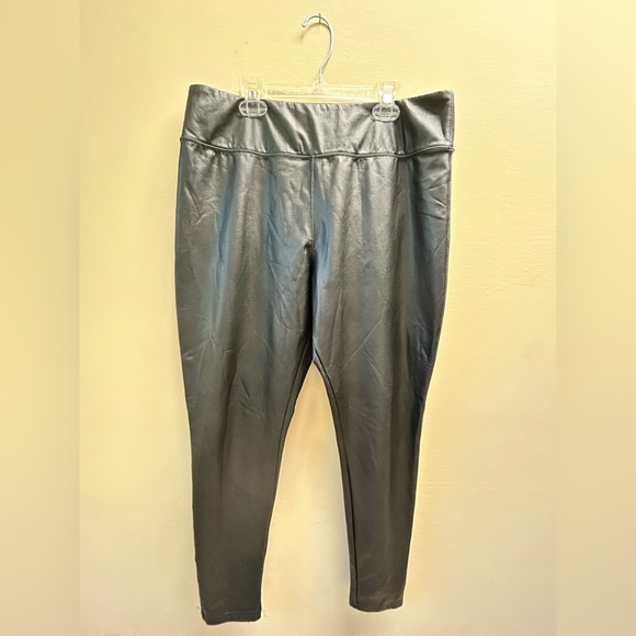 Nordstrom Black Faux Leather Pants - Picture 4 of 4